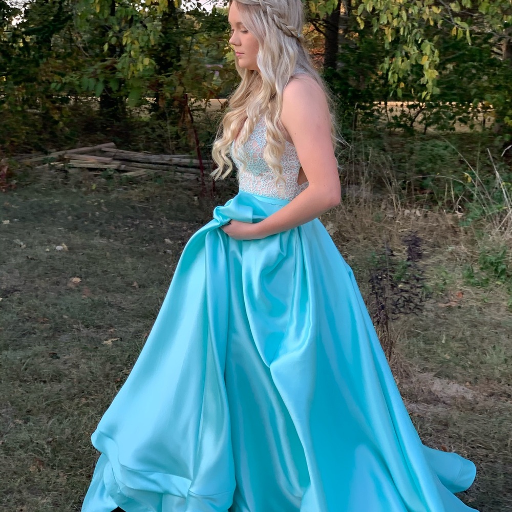 Formal - Picture 6 of 7